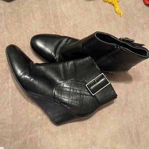 Black Heel Wedge